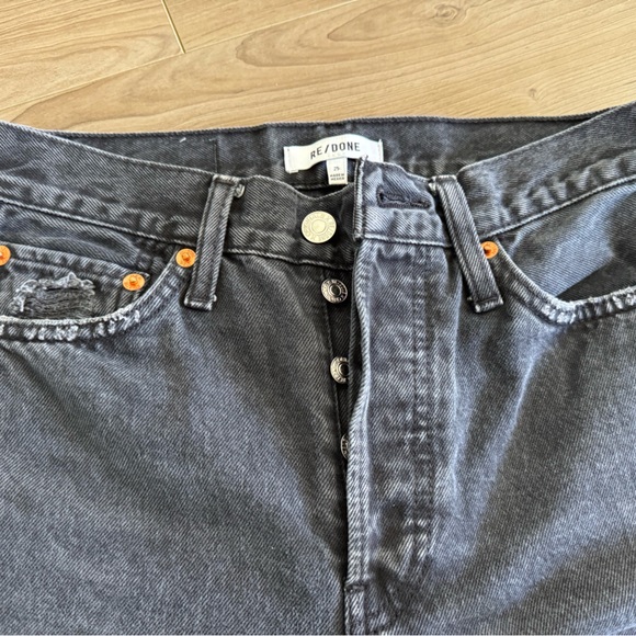 RE/DONE High Rise Jeans in Washed Black
With Rips, size 25 - Picture 4 of 8